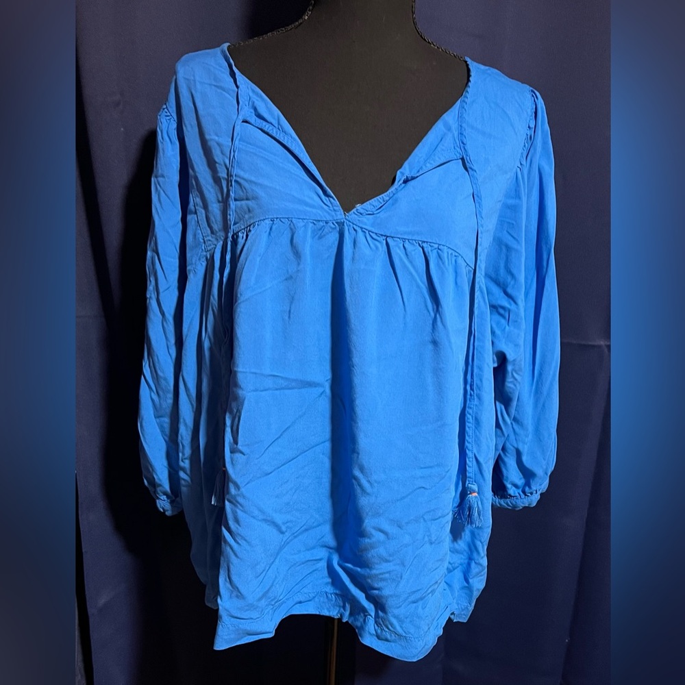 Crown & Ivy Vibrant Blue Blouse